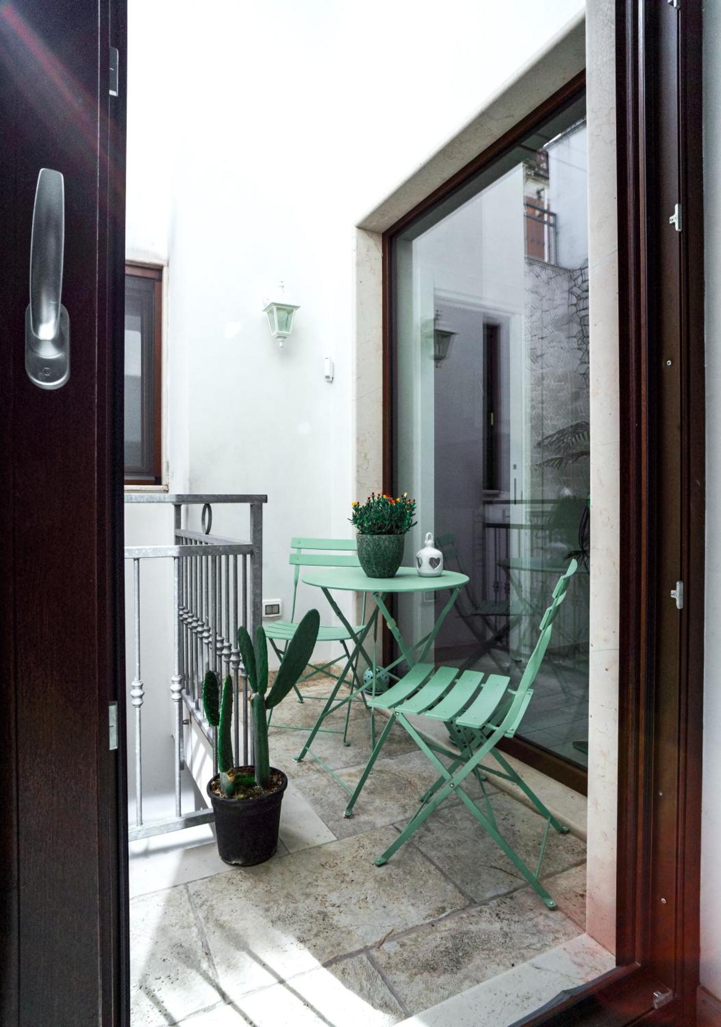 Alivi Indipendent Apartment Brindisi Exteriör bild